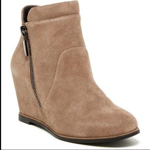 Kenneth Cole Vivian Wedge Boot